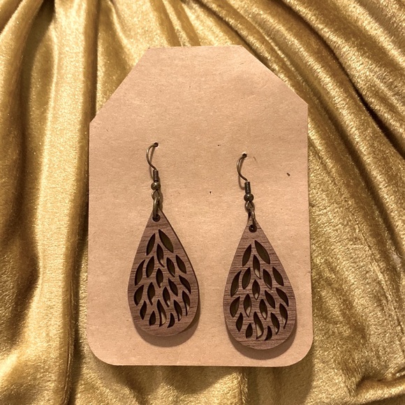 Boho Wooden Leaf Earrings - Picture 1 of 3